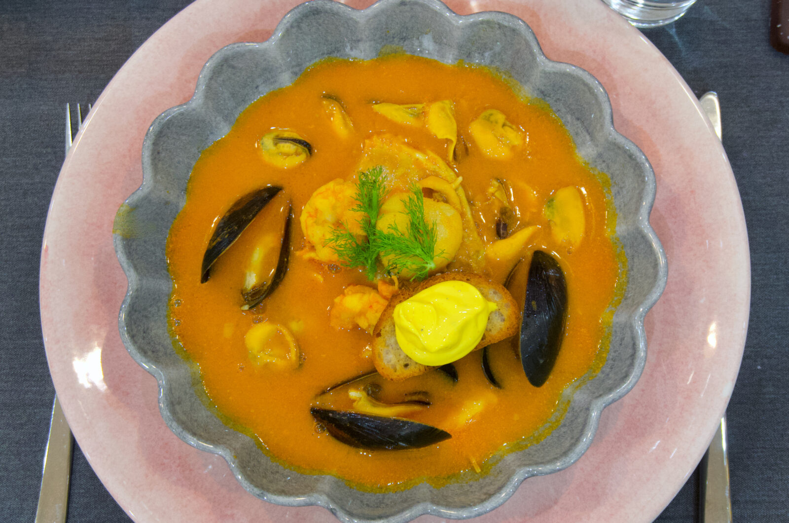 Klassisk Bouillabaisse Med Rouille P Skivade Krutonger Tina Gustafsson