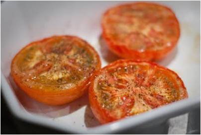 Peppar- och saltbakade tomathalvor 